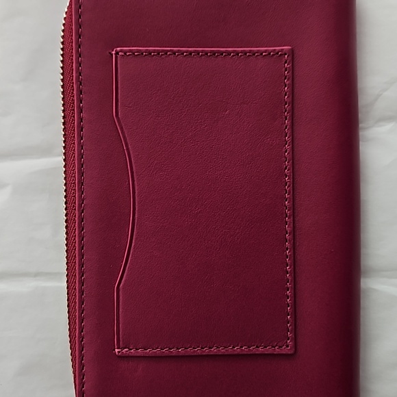 Coach Wristlet Clutch Wine Color EUC - Picture 6 of 8